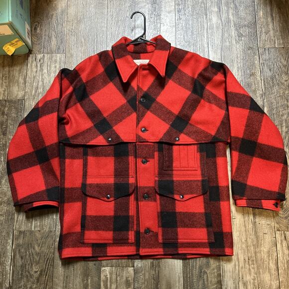Vintage CC FILSON Jacket Mens 44 Red Buffalo Plaid 100% Virgin Wool USA MINT - Picture 1 of 8